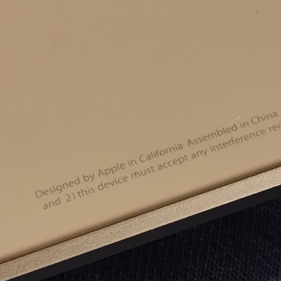 Like-New APPLE Wireless Keyboard - Picture 7 of 9